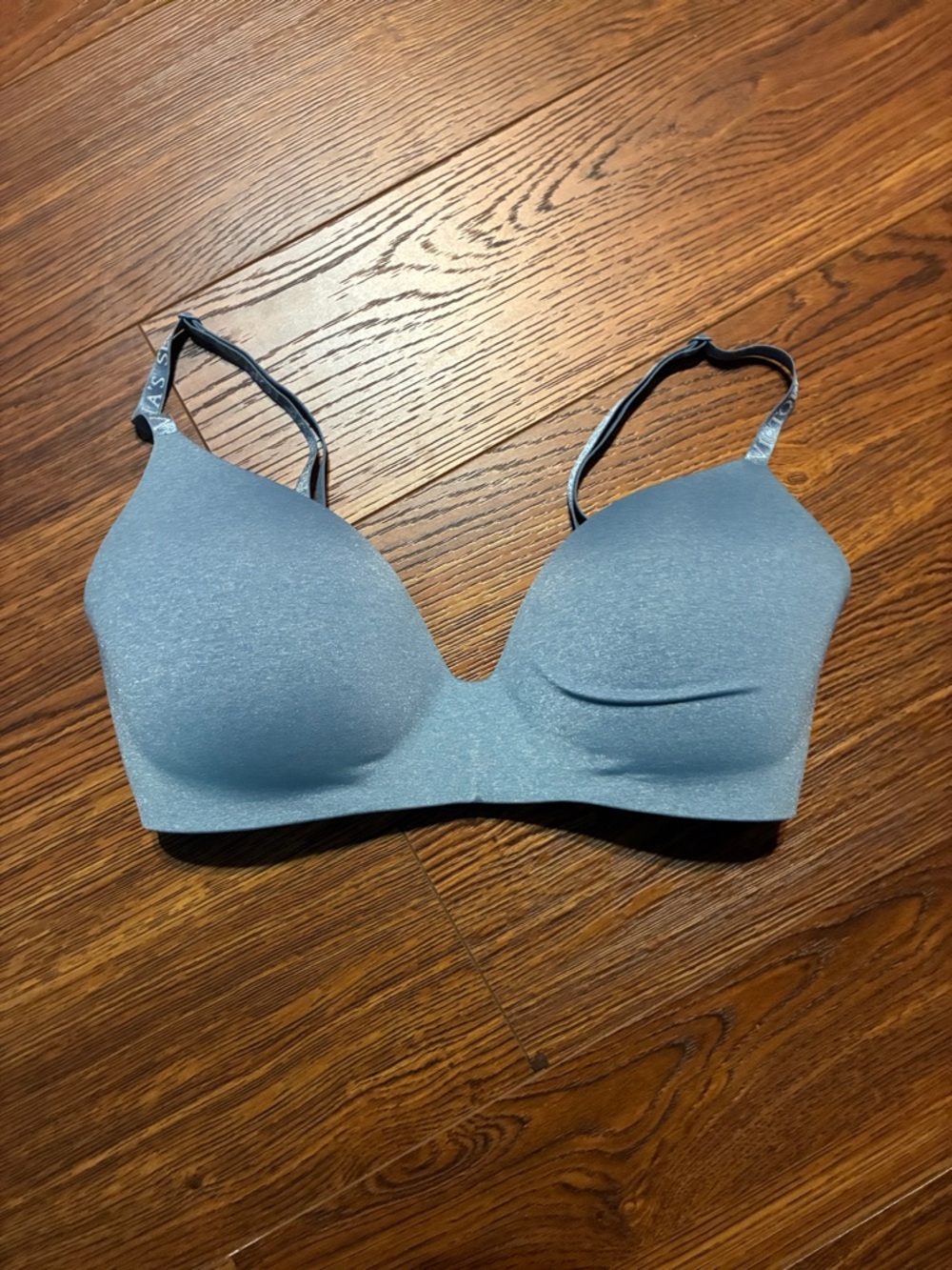 Victoria's Secret Light Blue Seamless T-Shirt Bra